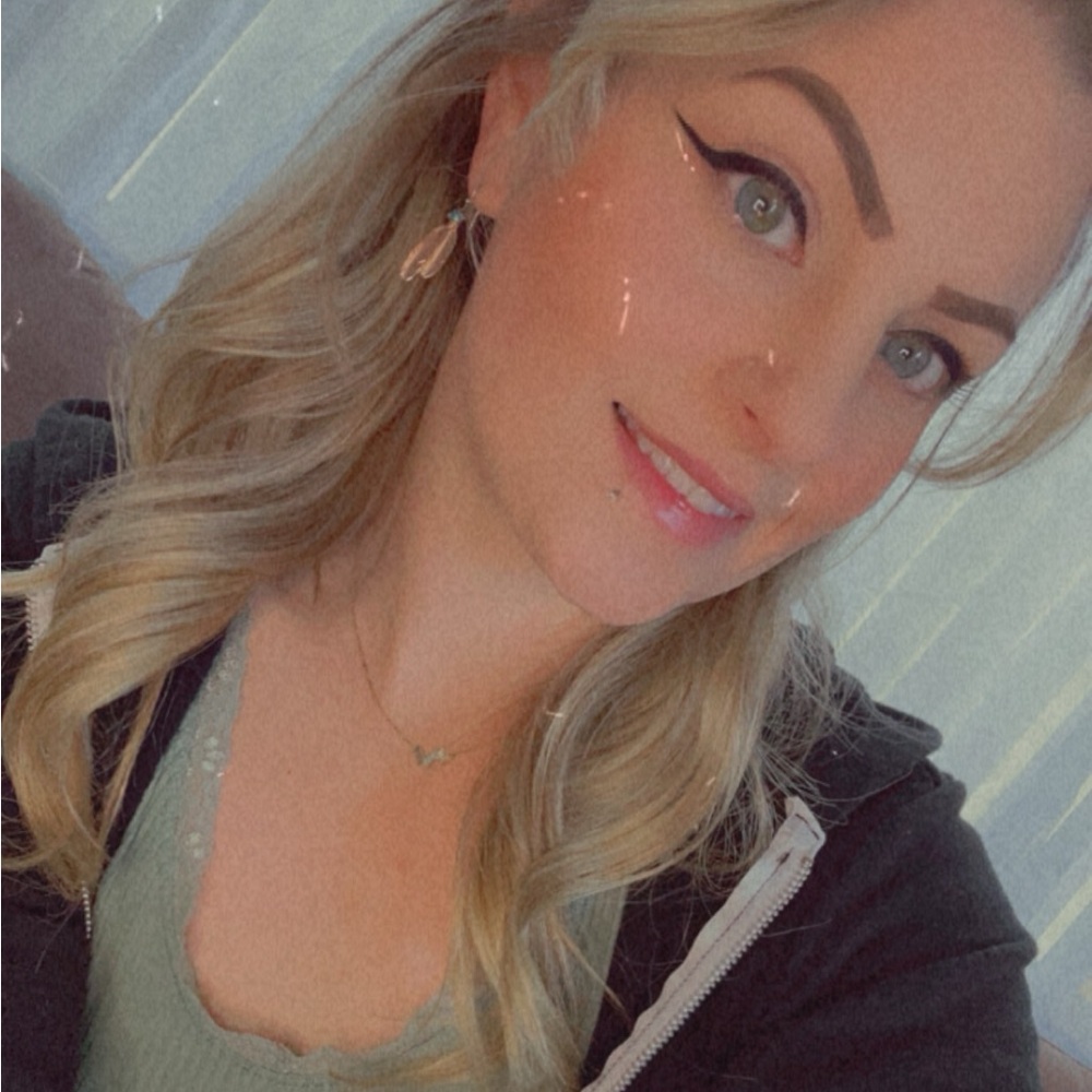 Meet your Posher, Delaney